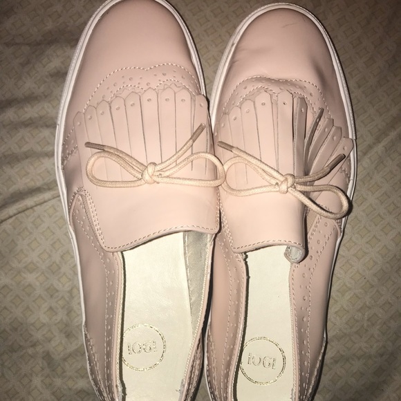 1901 Shoes - Picture 1 of 4